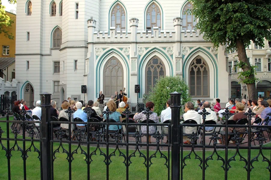 Jazz in Old Town at the Small Guild Hall Garden - Event image 2