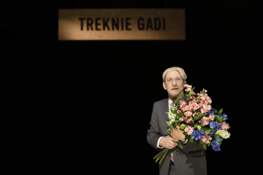 Performance The President - Event image 3