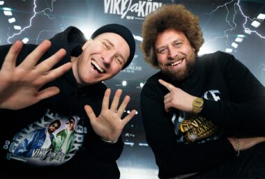 Viki & Köpi 10v show | Legazy Seat -lippu K18 - Event image