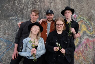 Kerubi Underground: Myy Anderson, Vihreä maa, VARIS - Event image