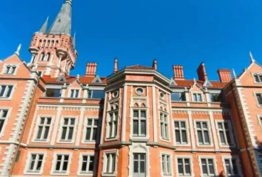 ATRASK SAVO SPALVAS IR IŠMOK PASIDARYTI TINKANTĮ MAKIAŽĄ - 活动图片