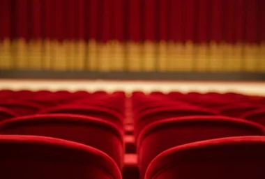 Garderobsavgift – Förköpsrabatt köp nu - Immagine dell’evento